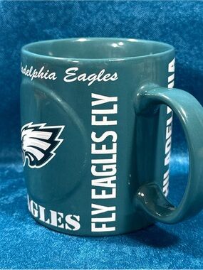NFL Philadelphia Eagles Football Logo Coffee Mug Fly Eagles Fly Large 12 oz Cup